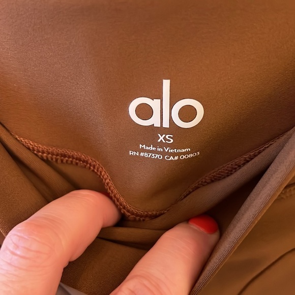 ALO Airlift Mesh High-Waist Celeste Capri - Cinnamon Brown-Size XS - Picture 3 of 5